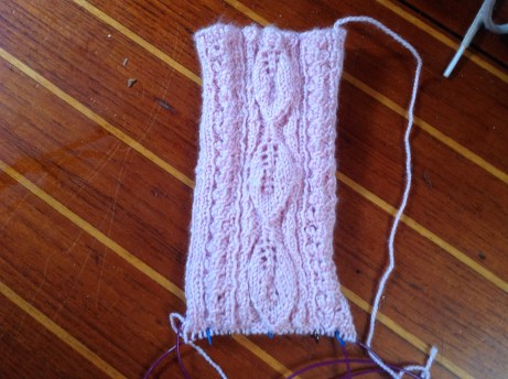 back/heel of sock - Leaf design.